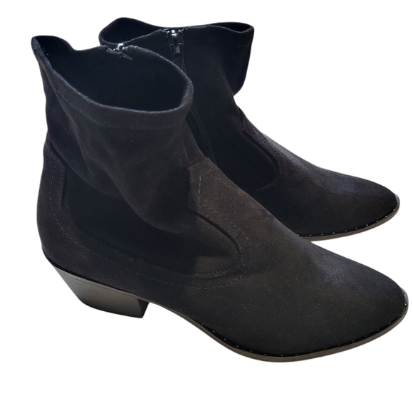 SO Shoes - SO womens black faux suede zipper closure stacked heel ankle boots size 9 NWOB